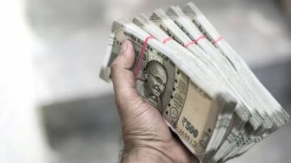 പണമിടപാടിനിടെ മലൈക അറോറയെത്തിയെന്ന് 'സഹായി', സ്വീകരിക്കാനായി പോയവർ മടങ്ങിയെത്തിയില്ല, വൻതട്ടിപ്പ്