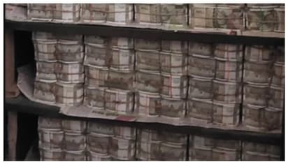 290 കോടി എണ്ണിത്തീര്ന്നില്ല, രഹസ്യ വിവരം ലഭിച്ചു, ഇനിയും കണ്ടെടുക്കാനുണ്ടെന്ന് ആദായ നികുതി വകുപ്പ് !