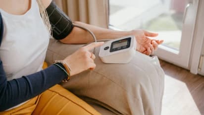 ബിപി കുറഞ്ഞാല്‍ വീട്ടില്‍ വച്ച് നമുക്ക് ചെയ്യാവുന്ന കാര്യങ്ങള്‍...