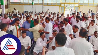 ಕಾಂಗ್ರೆಸ್ ಕಾರ್ಯಕರ್ತರ ನಡುವೆಯೇ ಮಾರಾಮಾರಿ; ಕುರ್ಚಿಗಳಿಂದಲೇ ಹೊಡೆದಾಡಿಕೊಂಡ ಕಾರ್ಯಕರ್ತರು!