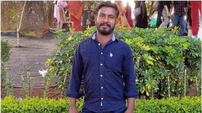 പ്രജീഷിനെ കടിച്ച് കൊന്നയിടത്ത് കടുവ ഇന്നുമെത്തി, കാൽപാടുകൾ; ബോഡിയേറ്റുവാങ്ങാതെ ബന്ധുക്കളുടെ പ്രതിഷേധം