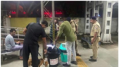 ആലുവ റെയിൽവേ സ്റ്റേഷനിൽ ബോംബ് ഭീഷണി സന്ദേശം; പരിശോധന തുടർന്ന് ബോംബ് സ്ക്വാഡും ഡോഗ് സ്ക്വാഡും