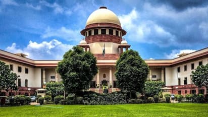 ஜம்மு காஷ்மீருக்கான சிறப்பு அந்தஸ்து.. பரபரப்பாக நடக்கும் வழக்கு - உச்ச நீதிமன்றத்தில் இன்று தீர்ப்பு!