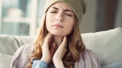 தாங்க முடியாத தொண்டைப்புண் வலியை விரட்டி அடிக்கும் 1 ஸ்பூன் தேன், இஞ்சி.. அற்புதம்!!