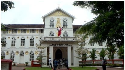 'ജൂലൈ 3ന് ശേഷം ഏകീകൃത കുർബാന അർപ്പിക്കാത്ത വൈദികർ സഭയ്ക്ക് പുറത്ത്';  കടുത്ത നടപടിയുമായി സിറോ മലബാർ സഭ