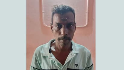 പേരിൽ നിരവധി മോഷണ കേസുകൾ; സ്കൂൾ വിദ്യാര്ത്ഥിനികൾക്ക് മുമ്പിൽ തുണിപൊക്കി കാണിച്ചു, പോക്സോ കേസിൽ അറസ്റ്റിൽ