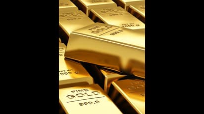Gold prices touch record highs amidst strong bullion market demand