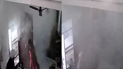 ഉച്ചഭക്ഷണ സമയം, കുട്ടി ഉൾപ്പെടെ 5 പേരുണ്ടായിരുന്നു, പൊടുന്നനെ പ്രഷർ കുക്കർ പൊട്ടിത്തെറിച്ചു, ദൃശ്യം പുറത്ത്