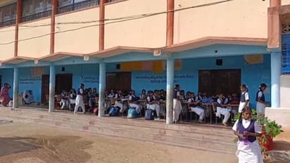 ಬಳ್ಳಾರಿ: ಸಿನಿಮಾ ಟಾಕೀಸ್ನಲ್ಲೇ ನಡೀತಿದೆ ವಸತಿ ಶಾಲೆ, ಬಾಲಕಿಯರ ವಸತಿ ಶಾಲೆಯ ದುರಂತ ಕಥೆ