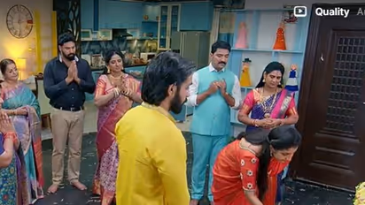 BrahmaMudi 14th december Episode:స్వప్న పై రుద్రాణి కుట్ర, గుడిలో శ్వేతతో రాజ్, చూసేసిన అపర్ణ