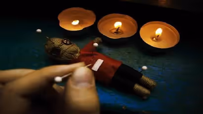 உங்களுக்கு செய்வினை வைத்திருந்தால் அதை நீங்களே கண்டு  பிடிக்கலாம்.. எப்படி தெரியுமா..?