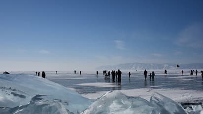 'അമ്പമ്പോ... എന്തൊരാഴം'; ലോകത്തിലെ ഏറ്റവും ആഴമേറിയ തടാകം ഏതെന്ന് അറിയാമോ? 