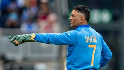 ഇന്ത്യൻ ടീമിൽ ഇനിയാർക്കും ആ ജേഴ്സി ഇല്ല, സച്ചിന് പിന്നാലെ ധോണിയുടെ ഏഴാം നമ്പർ ജേഴ്സിയും ബിസിസിഐ പിന്വലിച്ചു