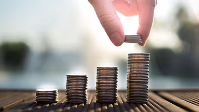 சுகன்யா சம்ரித்தி யோஜனா.. இந்த திட்டம் பற்றி உங்களுக்கு தெரியுமா? இதனால் என்ன நன்மை? முழு விவரம் இதோ!