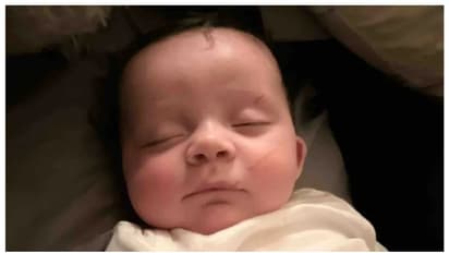 ചുഴലിക്കാറ്റ് അടങ്ങിയപ്പോള്, തൊട്ടിലില് കിടത്തിയ നാല് മാസം പ്രായമായ കുഞ്ഞ് തൊട്ടിലോടെ മരക്കൊമ്പില് !