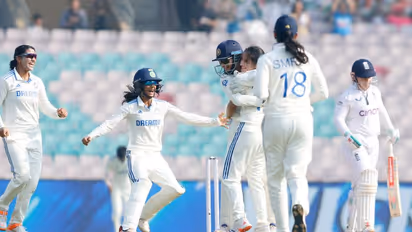 మహిళా క్రికెట్ టెస్టు చరిత్రలో ఇదో రికార్డు.. ఇంగ్లాండ్ ను 347 పరుగులతో తేడాతో ఓడించిన టీమ్ ఇండియా