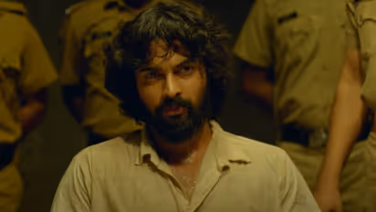 പ്രേക്ഷകപ്രീതി നേടി 'പുള്ളി'; ദേവ് മോഹന് ചിത്രം രണ്ടാം വാരത്തിലേക്ക്