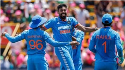 എറിഞ്ഞൊതുക്കി പേസ് ബൗളർമാർ, അഞ്ച് വിക്കറ്റ് നേട്ടവുമായി അർഷദീപ്, ആവേശും തിളങ്ങി; ദക്ഷിണാഫ്രിക്കക്ക് നാണക്കേട്