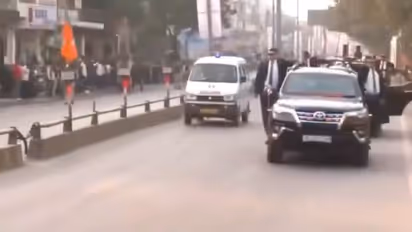 PM Modi's convoy gives way to ambulance during Varanasi roadshow (WATCH)