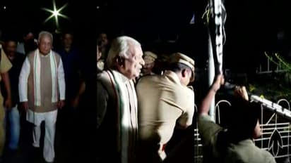 ഗവർണർക്കെതിരെയുള്ള പ്രതിഷേധം; സുരക്ഷ വീഴ്ചയില്ല, എസ്എഫ്ഐക്കാർ അപ്രതീക്ഷിതമായി ചാടിയെന്ന് റിപ്പോർട്ട്