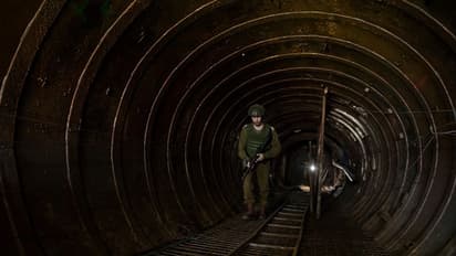 ഗാസയില്‍ നാല് കിലോമീറ്റര്‍ ദൂരമുള്ള അത്യാധുനീക സംവിധാനങ്ങളോടെയുള്ള ഏറ്റവും വലിയ തുരങ്കം !