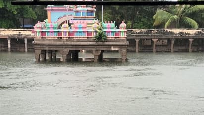 மழை நின்றும் வடியாத வெள்ளம்... நெல்லை, தூத்துக்குடியில் நாளையும் விடுமுறை அறிவிப்பு