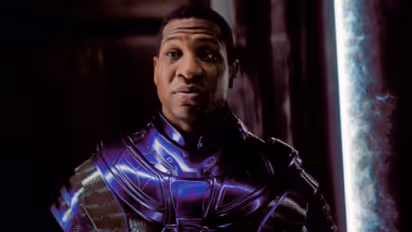 കാങ് എന്ന പ്രധാന വില്ലനായി അഭിനയിച്ച നടൻ ജോനാഥൻ മേജേഴ്‌സിനെ മാര്‍വല്‍ പുറത്താക്കി