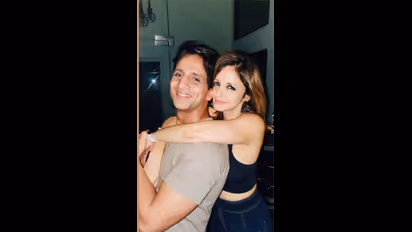 ನೀನೇ ಬೇಕು...  ಬಾಯ್‌ಫ್ರೆಂಡ್‌ನ ತಬ್ಬಿಕೊಂಡು ಬರ್ತ್‌ಡೇ ವಿಶ್ ಮಾಡಿದ ಹೃತಿಕ್ ರೋಷನ್‌ ಮಾಜಿ ಪತ್ನಿ