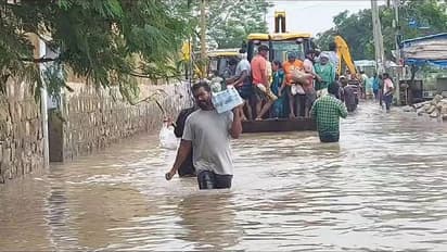 வெள்ளம் வடியாததால் தூத்துக்குடியில் நாளை உள்ளூர் விடுமுறை அறிவிப்பு