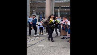 ಸ್ವಿಜರ್‌ಲ್ಯಾಂಡ್‌ ಹಿಮದಲ್ಲಿ ಕುಣಿದಾಡಿದ ಡಿಂಪಲ್ ಕ್ವೀನ್: ಸ್ವಿಸ್ ಟ್ರೆಡಿಷನಲ್ ಡ್ರೆಸ್‌ನಲ್ಲೇ ರಚ್ಚು ಕಾಣಿಸಿಕೊಂಡಿದ್ದೇಕೆ?