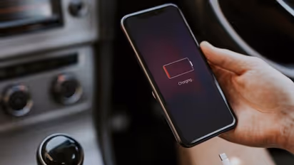 Fully charged battery in 5 minutes? 300W fast charging coming with THIS upcoming smartphone