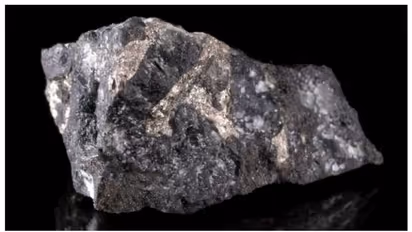 സ്വര്‍ണ്ണവും വെള്ളിയും മാറി നില്‍ക്കും ലോകത്തിലെ ഏറ്റവും ചെലവേറിയ ലോഹത്തിന് മുന്നില്‍ !