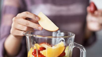 രാവിലെ വെറും വയറ്റിൽ കഴിക്കാവുന്ന നാല് പഴങ്ങള്...