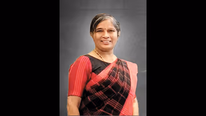 ரூ. 47,500 கோடி சொத்து! சென்னையின் மிகப்பெரிய பெண் கோடீஸ்வரி இவங்கதான்!!