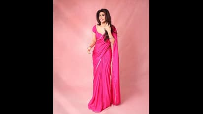 ಪಿಂಕ್‌ ಸೀರೆಯಲ್ಲಿ ಕಿಸ್‌ ಬೆಡಗಿ ಸೆಕ್ಸಿ ಲುಕ್: ಸ್ವಲ್ಪ ಕನ್ನಡ ಕಡೆ ಬನ್ನಿ ಶ್ರೀಲೀಲಾ ಎಂದ ಫ್ಯಾನ್ಸ್‌!