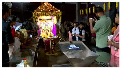 അയ്യപ്പ വിഗ്രഹത്തിൽ ചാർത്താനുള്ള തങ്ക അങ്കി ഘോഷയാത്ര പുറപ്പെട്ടു; ശബരിമലയിൽ എത്തുക 26ന്