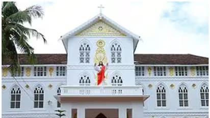 കുർബാന തർക്കത്തിൽ സമവായം; ക്രിസ്മസ് ദിനം എല്ലാ പള്ളികളിലും സിനഡ് കുർബാന; തീരുമാനവുമായി അതിരൂപത സംരക്ഷണ സമിതി