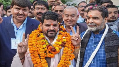 മുട്ടുമടക്കി കേന്ദ്രം; ഗുസ്തി ഫെഡറേഷൻ ഭരണസമിതിയെ സസ്പെൻഡ് ചെയ്തു