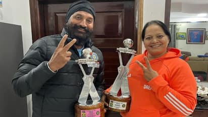 Arshdeep Singh, SA vs IND ODI Series: ஆட்டநாயகன், தொடர் நாயகன் விருது உடன் அர்ஷ்தீப் சிங்கின் பெற்றோர்!