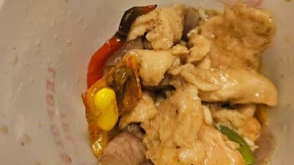 യുവാവിന് സ്വിഗ്ഗിയിൽ ഓർഡർ ചെയ്ത ഭക്ഷണത്തിൽ കിട്ടിയത് പാതിവെന്ത ഗുളിക..!