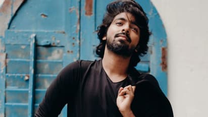 நல்லா சாப்பிட்டு 4 நாள் ஆகுது.. சமூக வலைத்தளத்தில் உதவி கேட்ட ரசிகர்! 5 நிமிடங்களில் ஜிவி பிரகாஷ் செய்த செயல்!