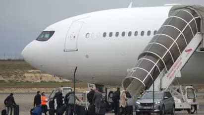 நான்கு நாள் காத்திருப்பு.. பிரான்சில் பகீர் கிளப்பிய ஆள் கடத்தல் சர்ச்சை - பத்திரமாக இந்தியா வந்த 276 பயணிகள்!