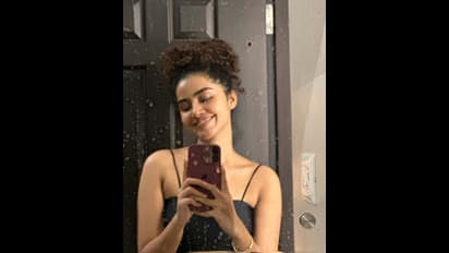 ಬಾತ್‌ರೂಮ್‌ ಬೋಲ್ಡ್‌ ಫೋಟೋಸ್ ಹಂಚಿಕೊಂಡ ಅನುಪಮಾ, ಮೊದ್ಲು ಮಿರರ್ ಕ್ಲೀನ್ ಮಾಡಮ್ಮ ಎಂದ ನೆಟ್ಟಿಗರು!