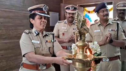 அனைத்து கண்காணிப்பு கேமராக்களுக்கும் ஒரே கட்டுப்பாட்டு அறை; சூலூர் ஆய்வாளருக்கு குவியும் பாராட்டு!!