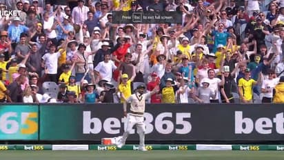 మ్యాచ్ మధ్యలోనే గ్రౌండ్ లో ప్రేక్షకులతో కలిసి స్టెప్పులేసిన క్రికెటర్.. వీడియో వైరల్ !