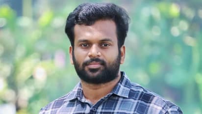 പ്രൊഫ. മീരാക്കുട്ടി സ്മാരക ആശാൻ@150 പുരസ്കാരം പ്രവീണിന്, പുരസ്കാരം ആശാൻ കവിതാ പഠനത്തിന്