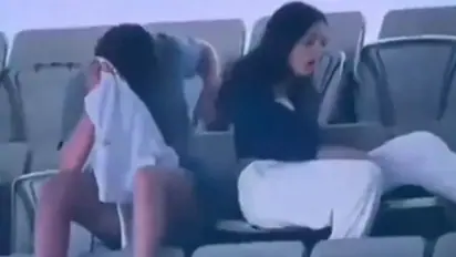 AUS vs PAK, 2nd Test: Couple caught by surprise on Day 3 at the MCG (WATCH)