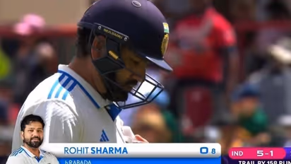 റബാഡക്ക് മുന്നിൽ ഹിറ്റ്മാൻ വീണ്ടും ഫ്ലോപ്പ്, ഓപ്പണർമാർ മടങ്ങി; ഇന്ത്യക്ക് വീണ്ടും ബാറ്റിഗ് തകർച്ച