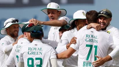 அஸ்வின், ஷர்துலை நீக்கி ஜடேஜா, முகேஷ் குமாரை களமிறக்கிய ரோகித் – 2ஆவது டெஸ்டில் தென் ஆப்பிரிக்கா பேட்டிங்!