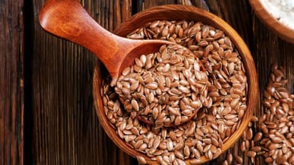 Health Tips: ദിവസവും ഫ്ളാക്സ് സീഡ് കഴിക്കൂ; അറിയാം ഈ ഗുണങ്ങള്...